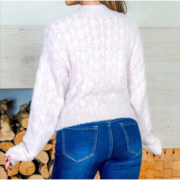 1 LEFT! Ultra Soft Faux Angora Feel Light Blush Pink Fall Winter Women's Sweater - Picture 3 of 3